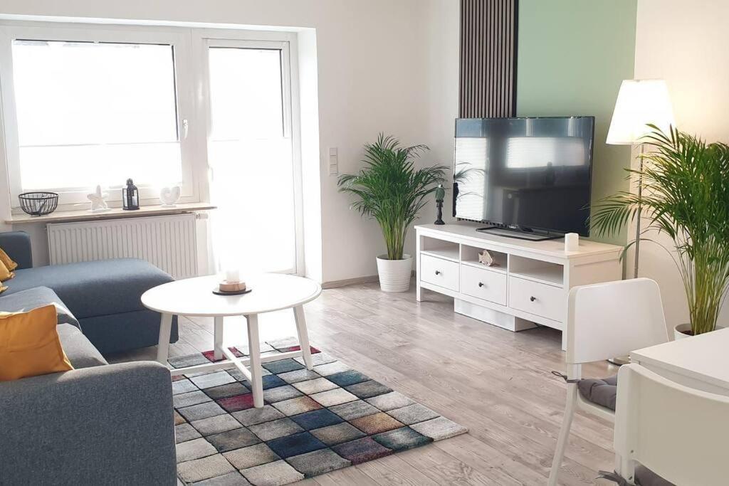 Charmante Haushaelfte Mit Garten Und Terrasse Apartment