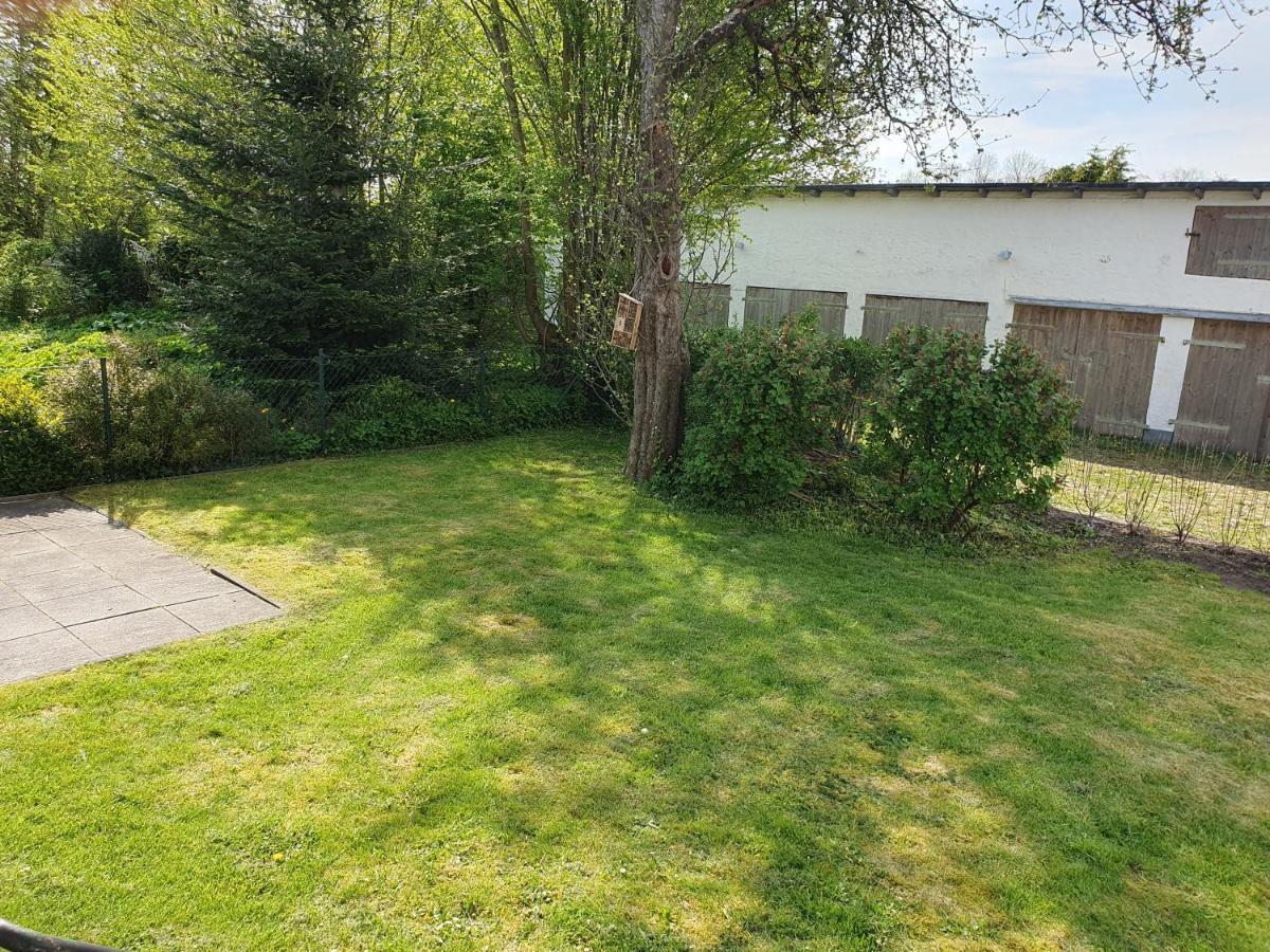 Charmante Haushaelfte Mit Garten Und Terrasse *